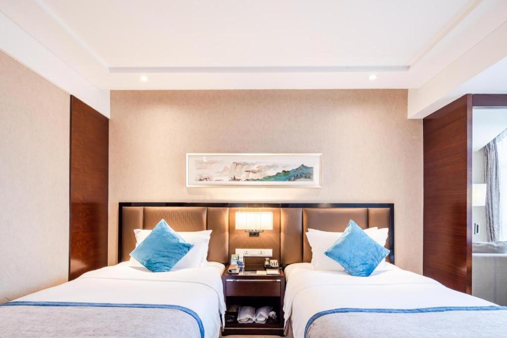 Chengdu Rising Butterfly Hotel Ngoại thất bức ảnh
