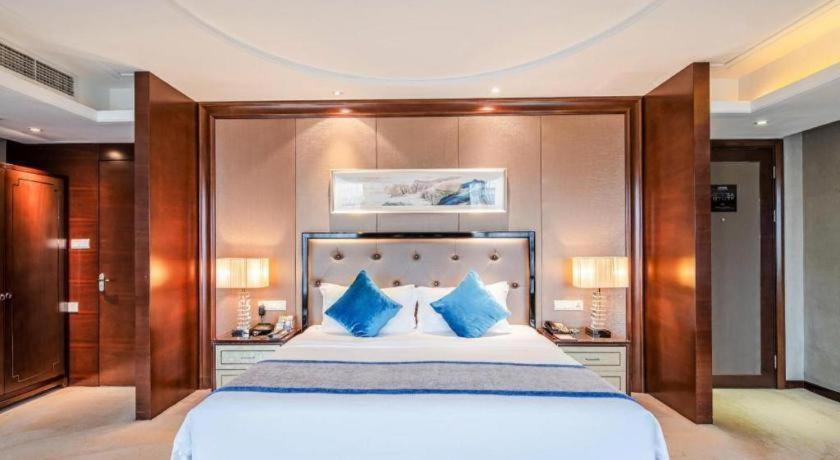 Chengdu Rising Butterfly Hotel Ngoại thất bức ảnh