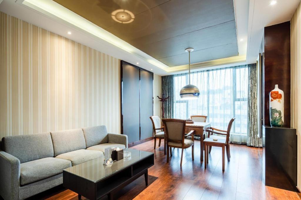 Chengdu Rising Butterfly Hotel Ngoại thất bức ảnh