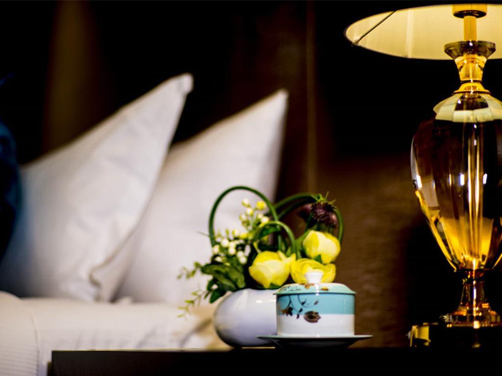 Chengdu Rising Butterfly Hotel Ngoại thất bức ảnh