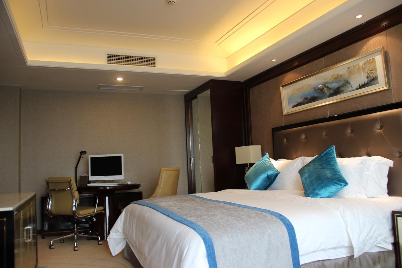 Chengdu Rising Butterfly Hotel Ngoại thất bức ảnh